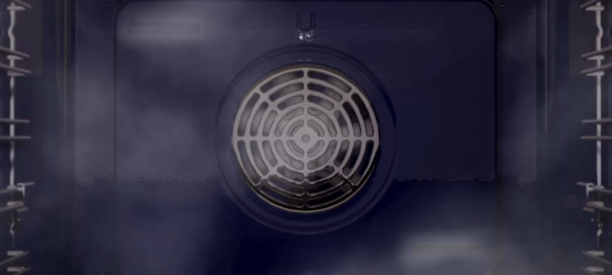 Vždy čistá trouba s technologií EasyClean™